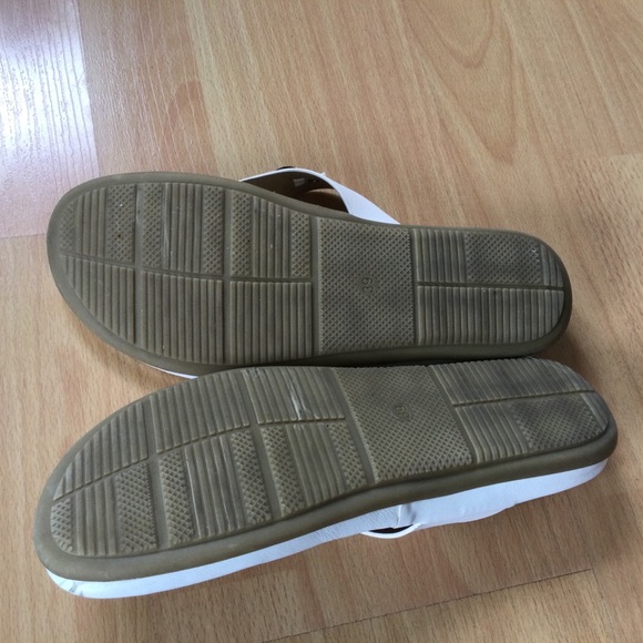 White Sandals  L' Amour Size 39 Dressy  Leather - Picture 2 of 10